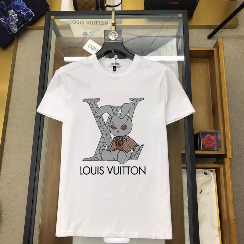 Louis Vuitton Men's T-shirts 1068